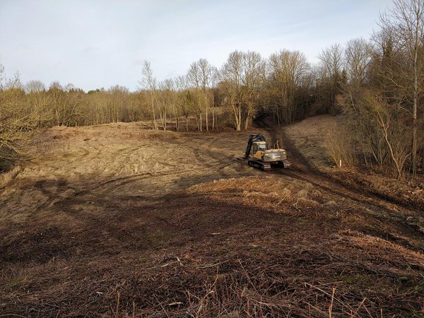 Võsa purustramine ekskavaatoriga